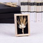 Doğal Çiçekli Dekoratif Ahşap Pano / Siyah-Krem Anı