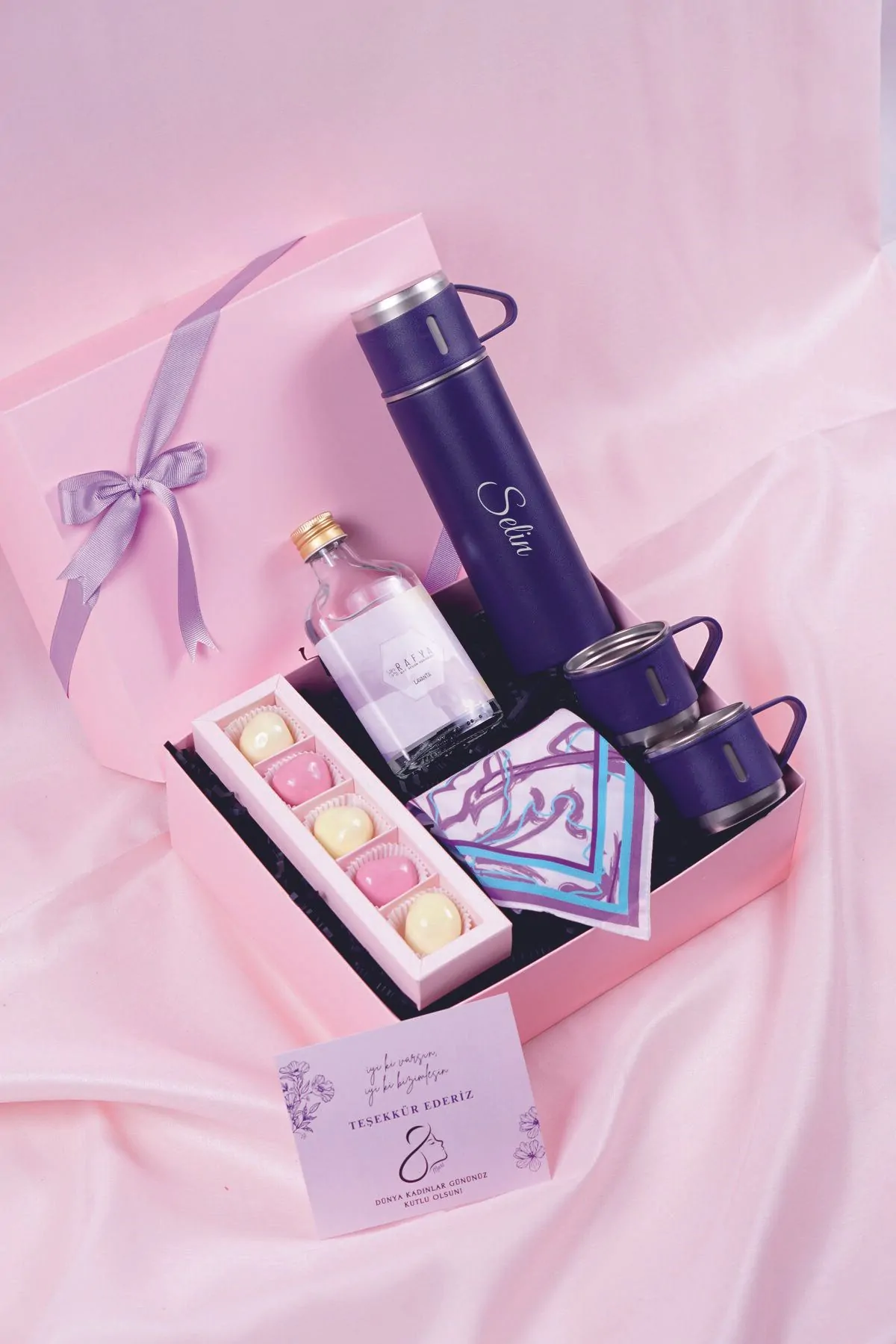 8 Mart Dünya Kadınlar Günü Hediyesi - İsme Özel Termos Fular Çikolata Kolonya Hediye Seti - Görsel 1